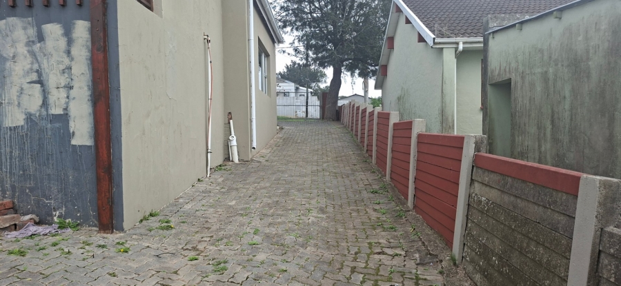 3 Bedroom Property for Sale in Summerpride Eastern Cape
